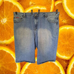 Drunknmunky Shorts with Design on the Back Pocket Size 52‎